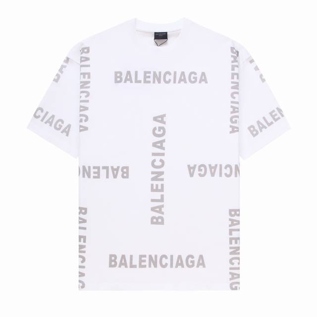 品牌 Balenciaga 巴黎世家 面料 100%棉 230G 平纹 码数: Xs. S. M L. 颜色 黑色 白色 灰色 市场高版本 产品细节 复古平纹针